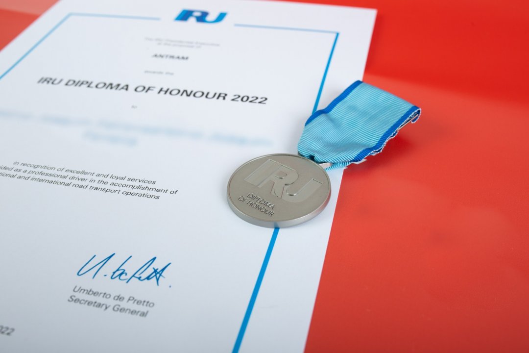110 Patinter drivers were recently awarded the IRU Diploma of Honour 